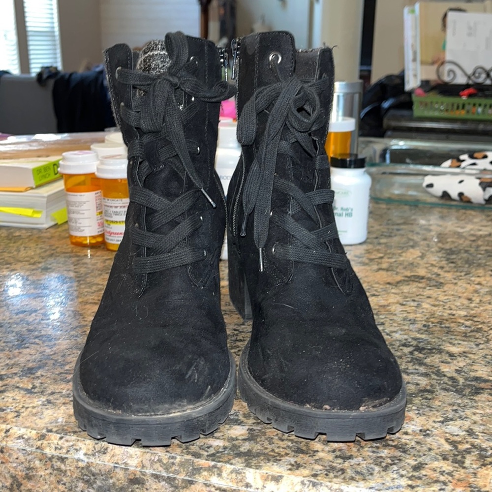 Sun + Stone size 10 boots